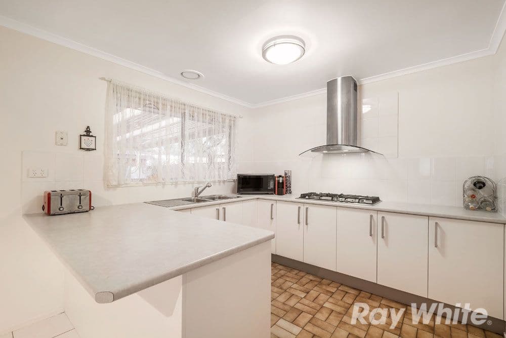 16 Parklea Court, MILL PARK VIC 3082, Mill Park - Thumbnail 4