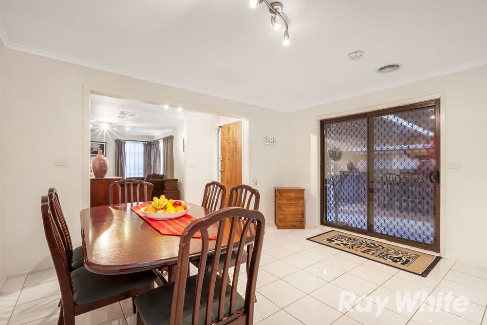 16 Parklea Court, MILL PARK VIC 3082, Mill Park - Thumbnail 5