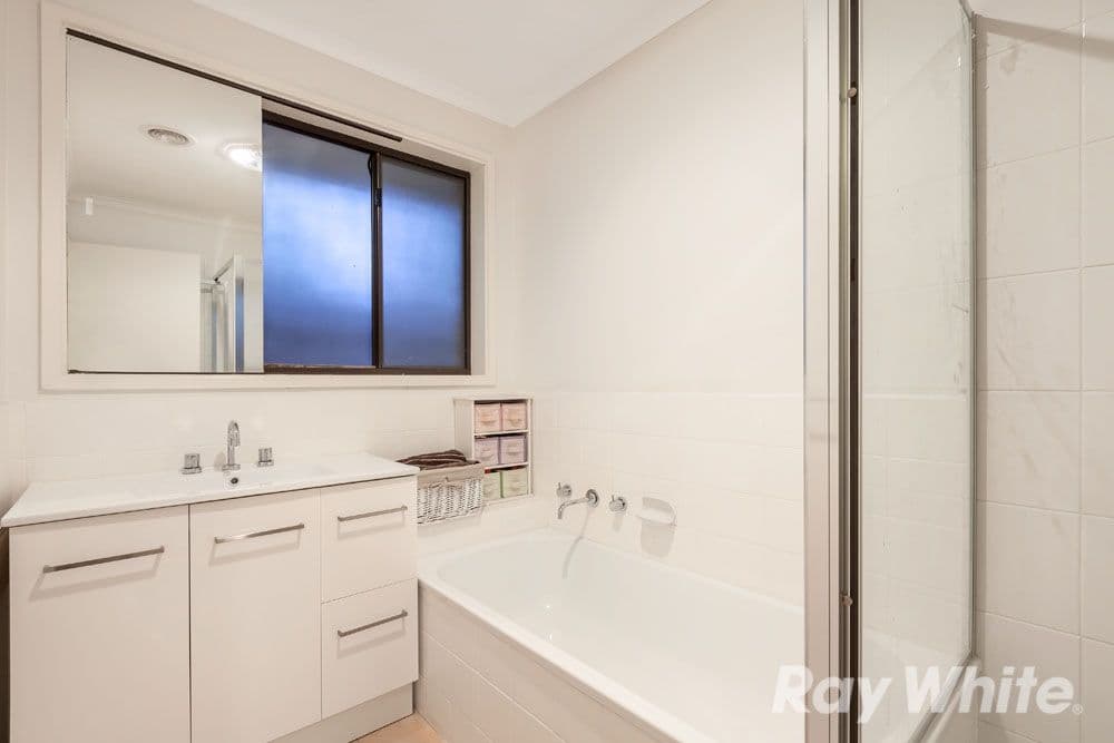 16 Parklea Court, MILL PARK VIC 3082, Mill Park - Thumbnail 7