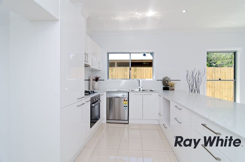 117 Edmondstone Street, NEWMARKET QLD 4051, Newmarket - Thumbnail 7