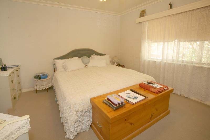 11 Michael Avenue, GLEN WAVERLEY VIC 3150, Glen Waverley - Thumbnail 4