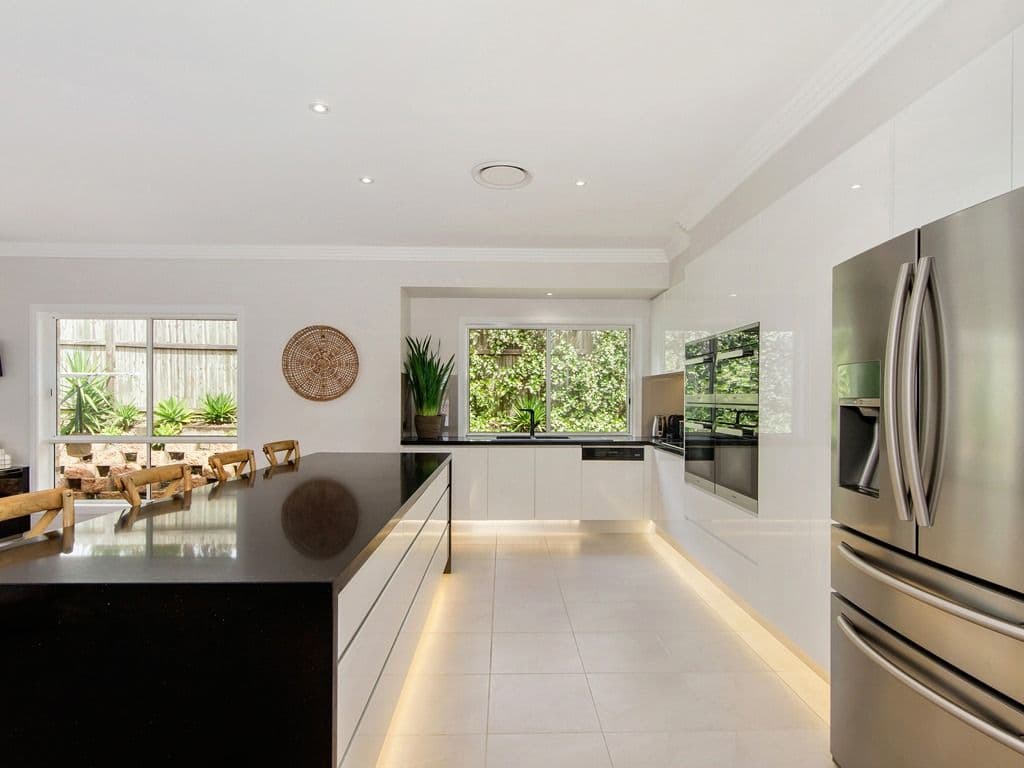 6 Strathford Court, Parkwood QLD 4214, Parkwood - Thumbnail 4