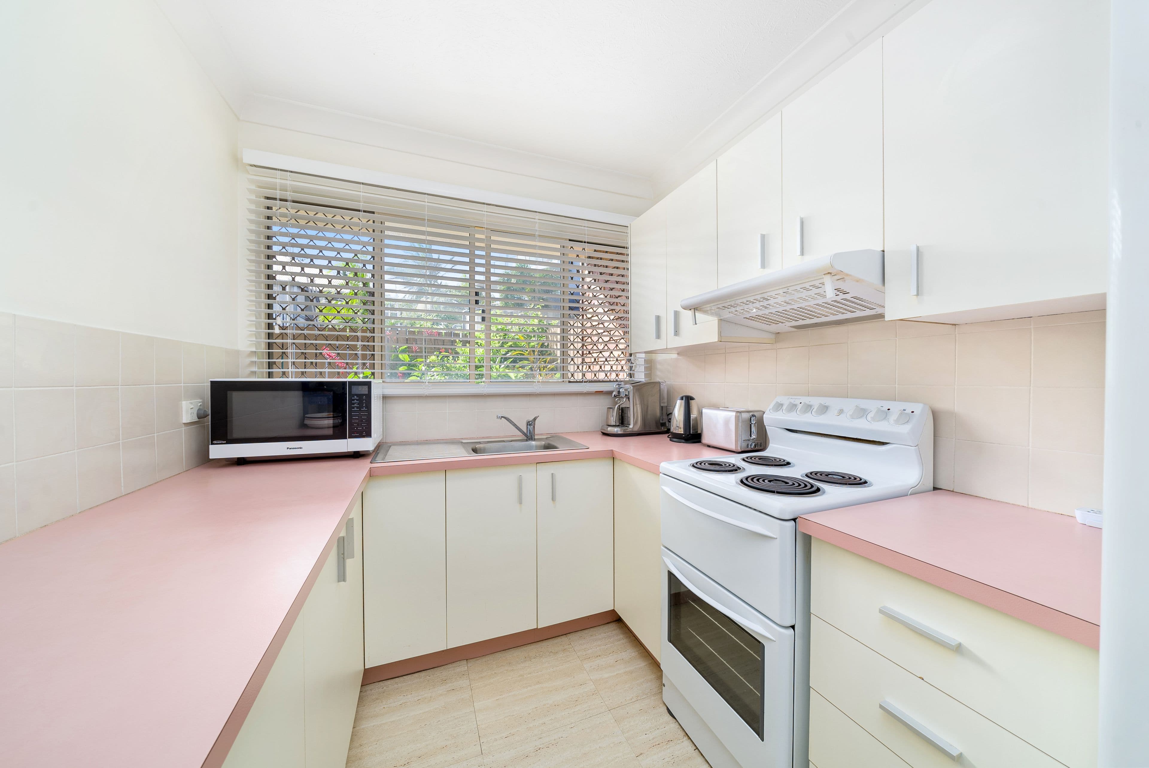 22 Sutton Street, Redcliffe QLD 4020, Redcliffe - Thumbnail 6