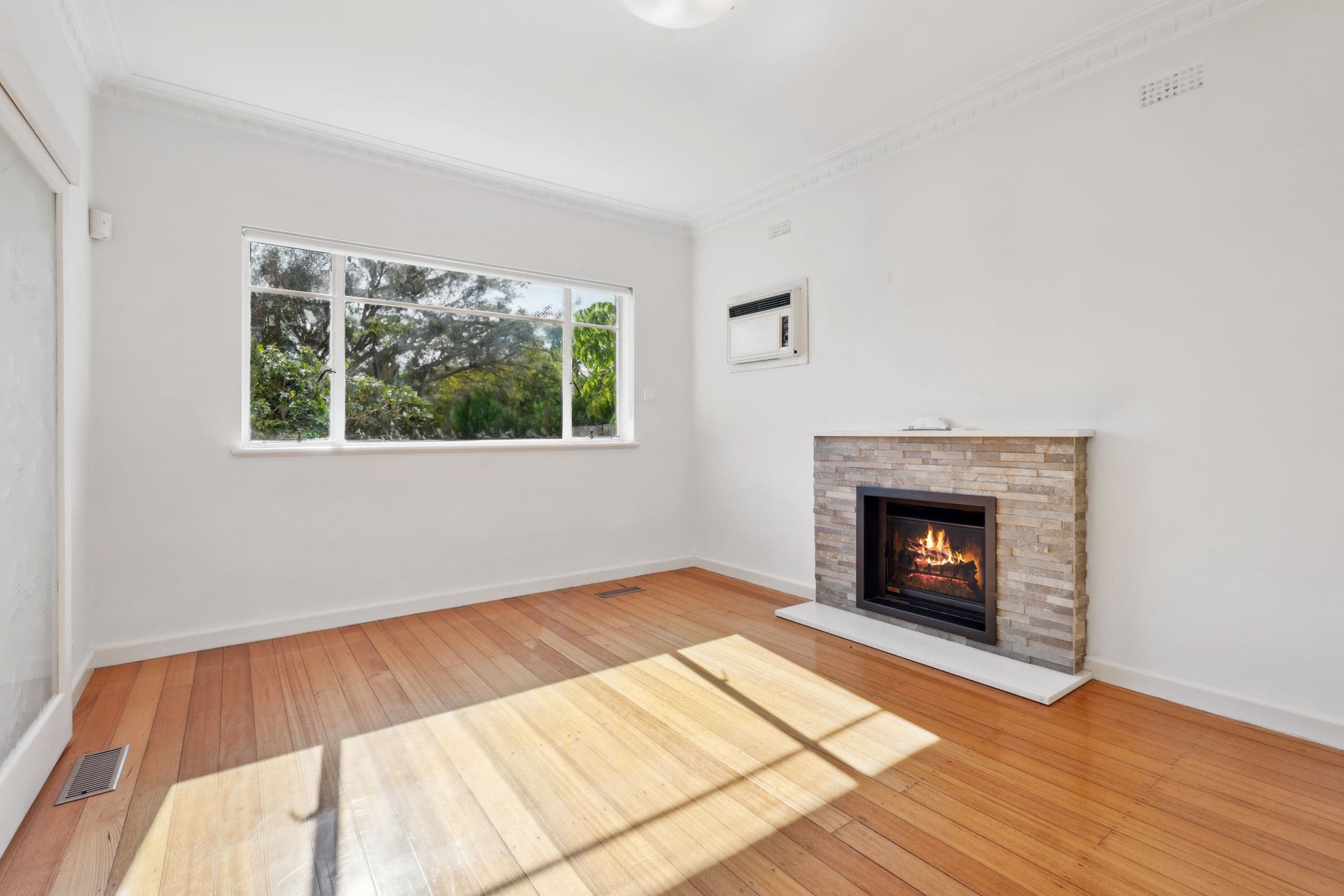 31A Steane Street, Reservoir VIC 3073, Reservoir - Thumbnail 2
