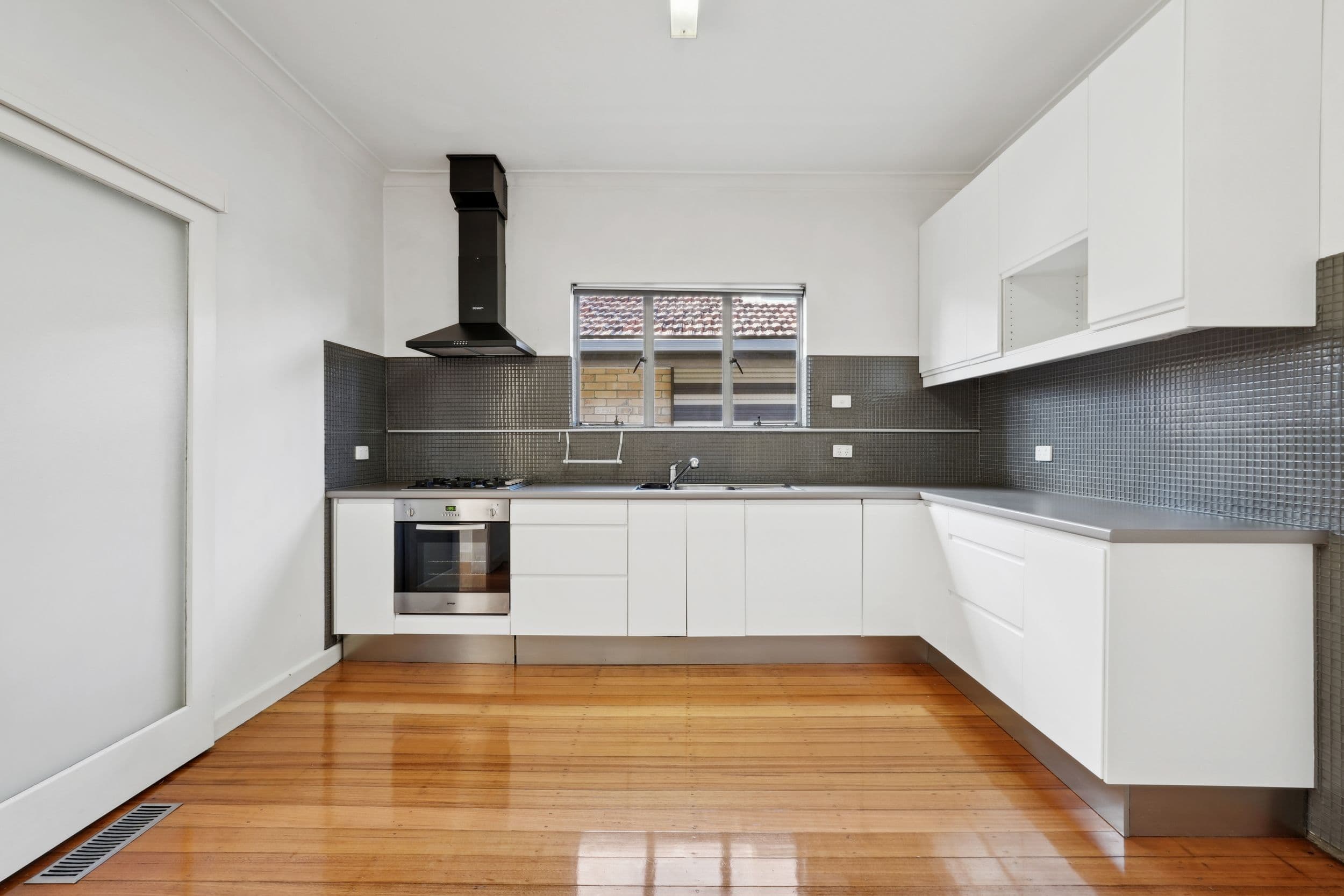 31A Steane Street, Reservoir VIC 3073, Reservoir - Thumbnail 4