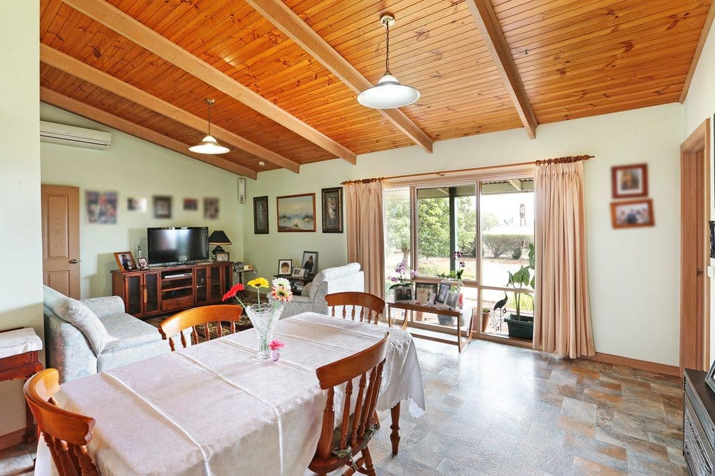 45 Canterbury Road West, Lara VIC 3212, Lara - Thumbnail 3