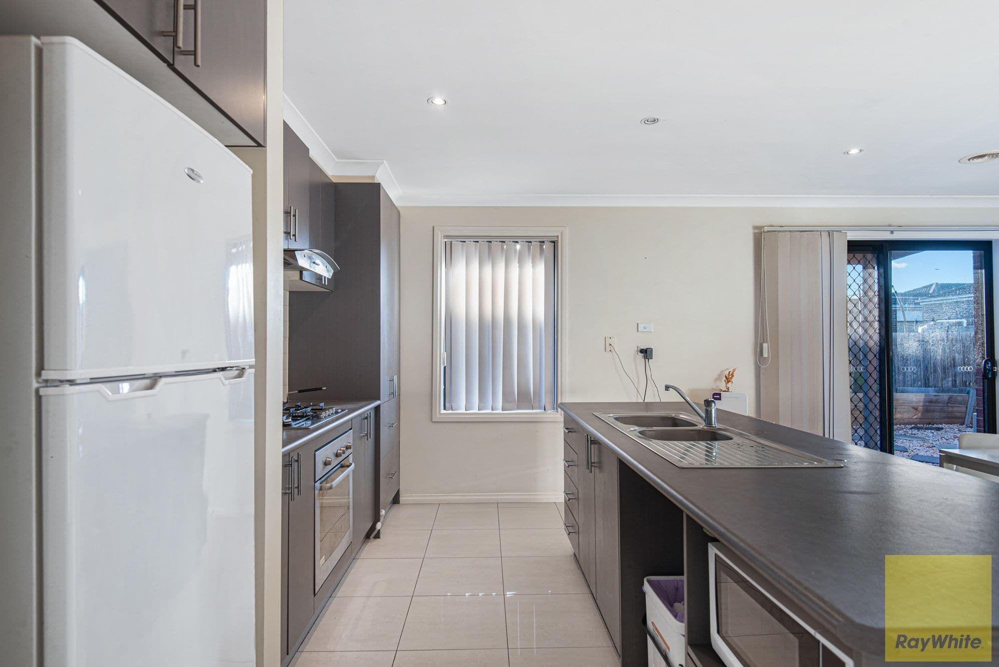 6 Fetlock Drive, Truganina VIC 3029, Truganina - Thumbnail 8