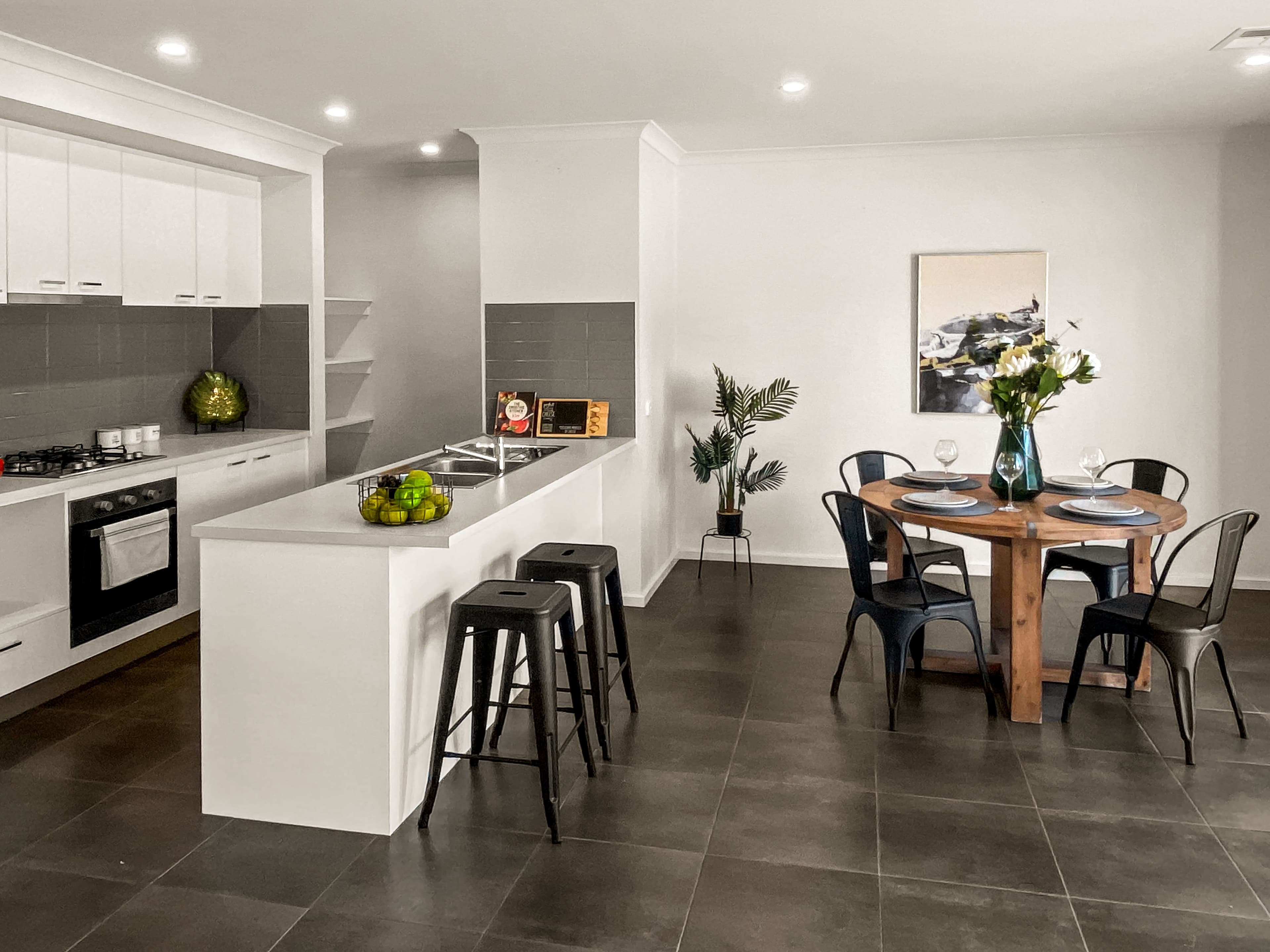34 Renam Street, Pakenham VIC 3810, Pakenham - Thumbnail 5