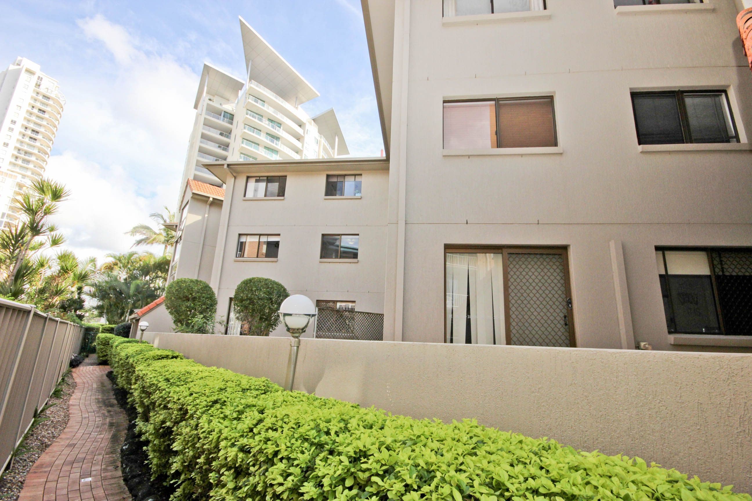13 'Paradise Pearl' 5 Old Burleigh Road, Surfers Paradise QLD 4217, Surfers Paradise - Thumbnail 6