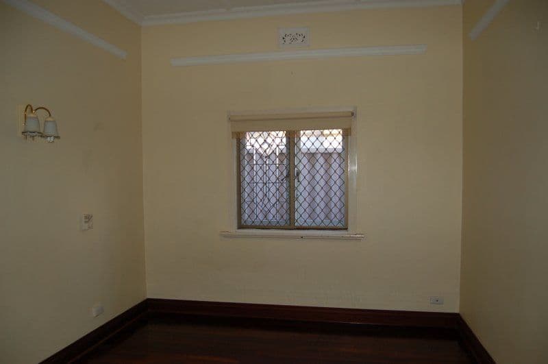 10 Waverley Street, SOUTH PERTH WA 6151, South Perth - Thumbnail 8