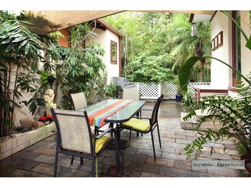 11 Wyndarra Street, KENMORE QLD 4069, Kenmore - Thumbnail 4