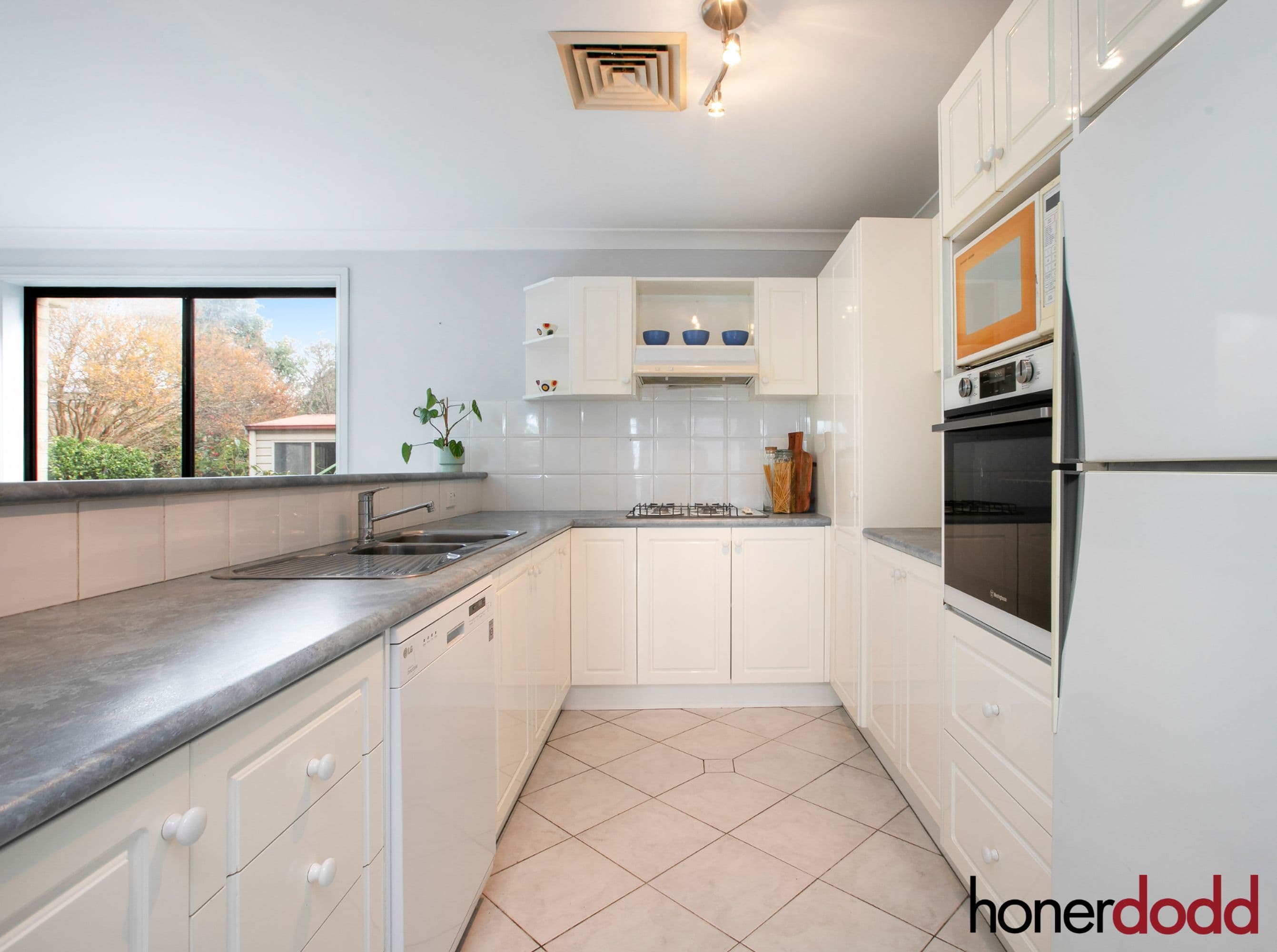 66 Judd Street, Oatley, Oatley - Thumbnail 3
