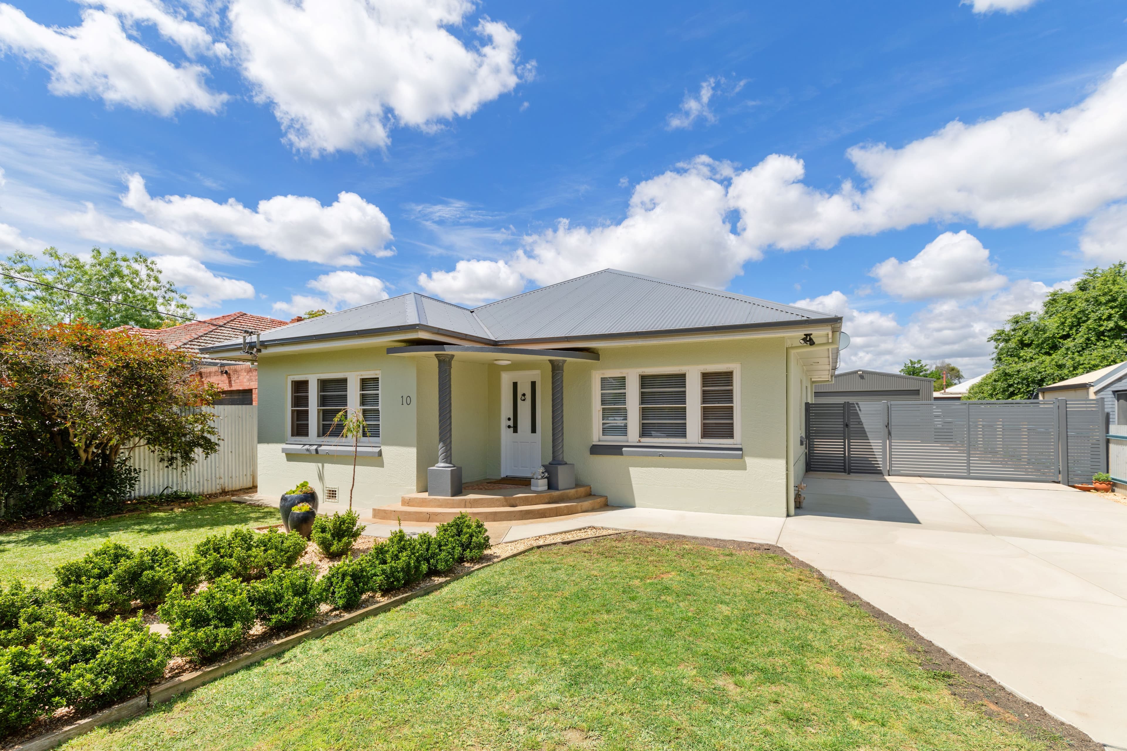 10 Sullivan Avenue, Wagga Wagga NSW 2650, Wagga Wagga - Image 1