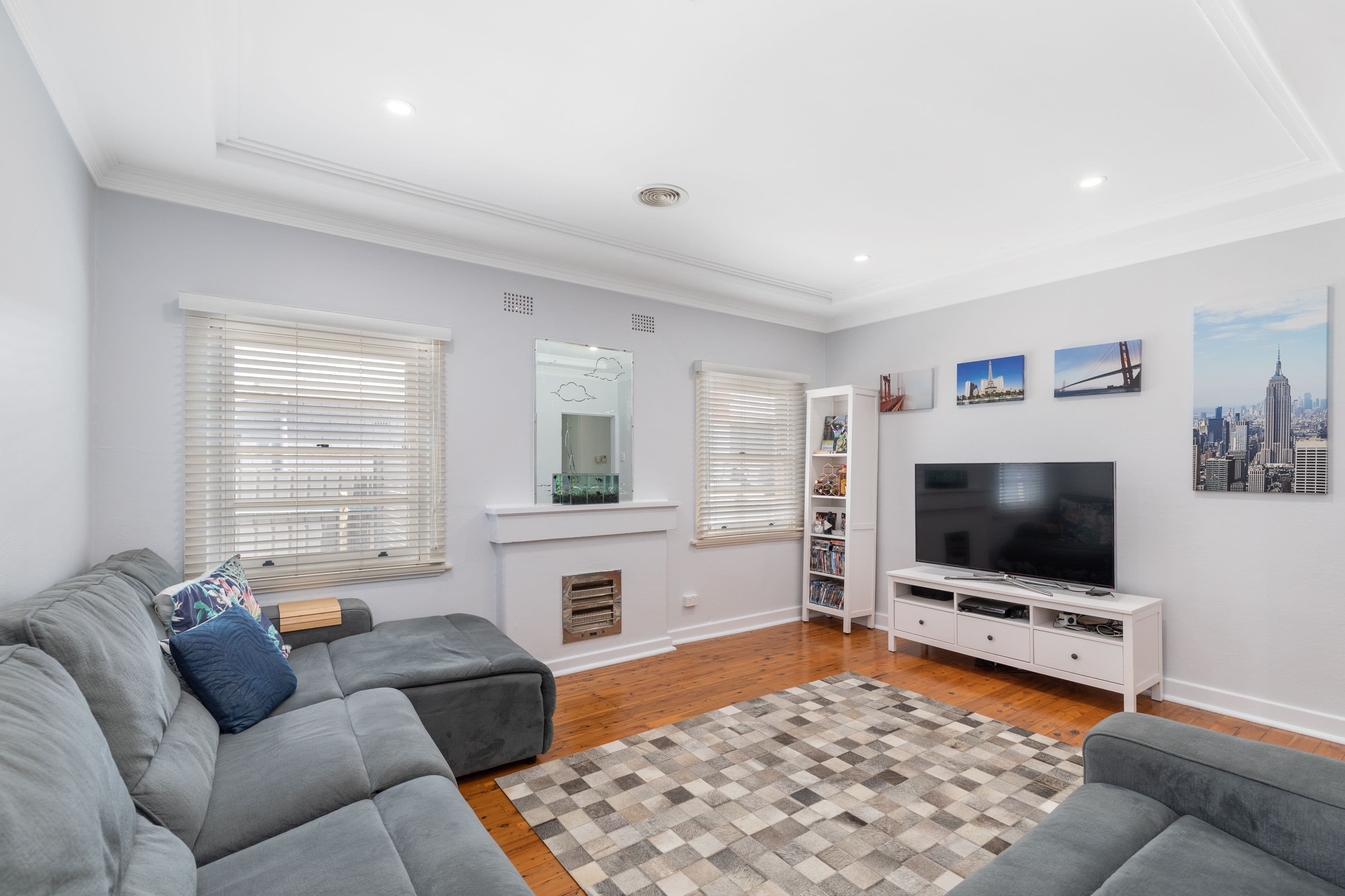 10 Sullivan Avenue, Wagga Wagga NSW 2650, Wagga Wagga - Thumbnail 2