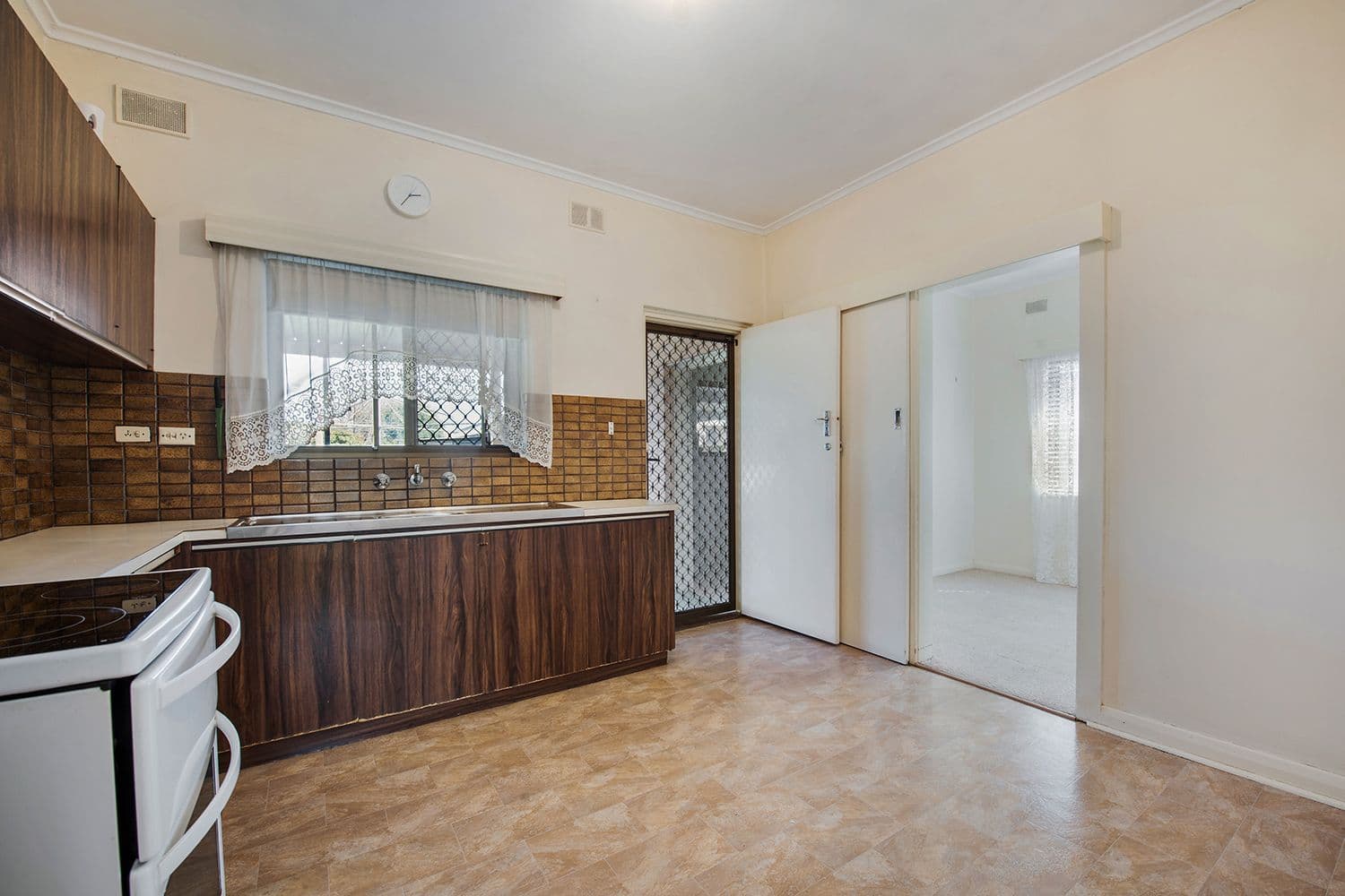31 Shandon Avenue, Seaton SA 5023, Seaton - Thumbnail 4