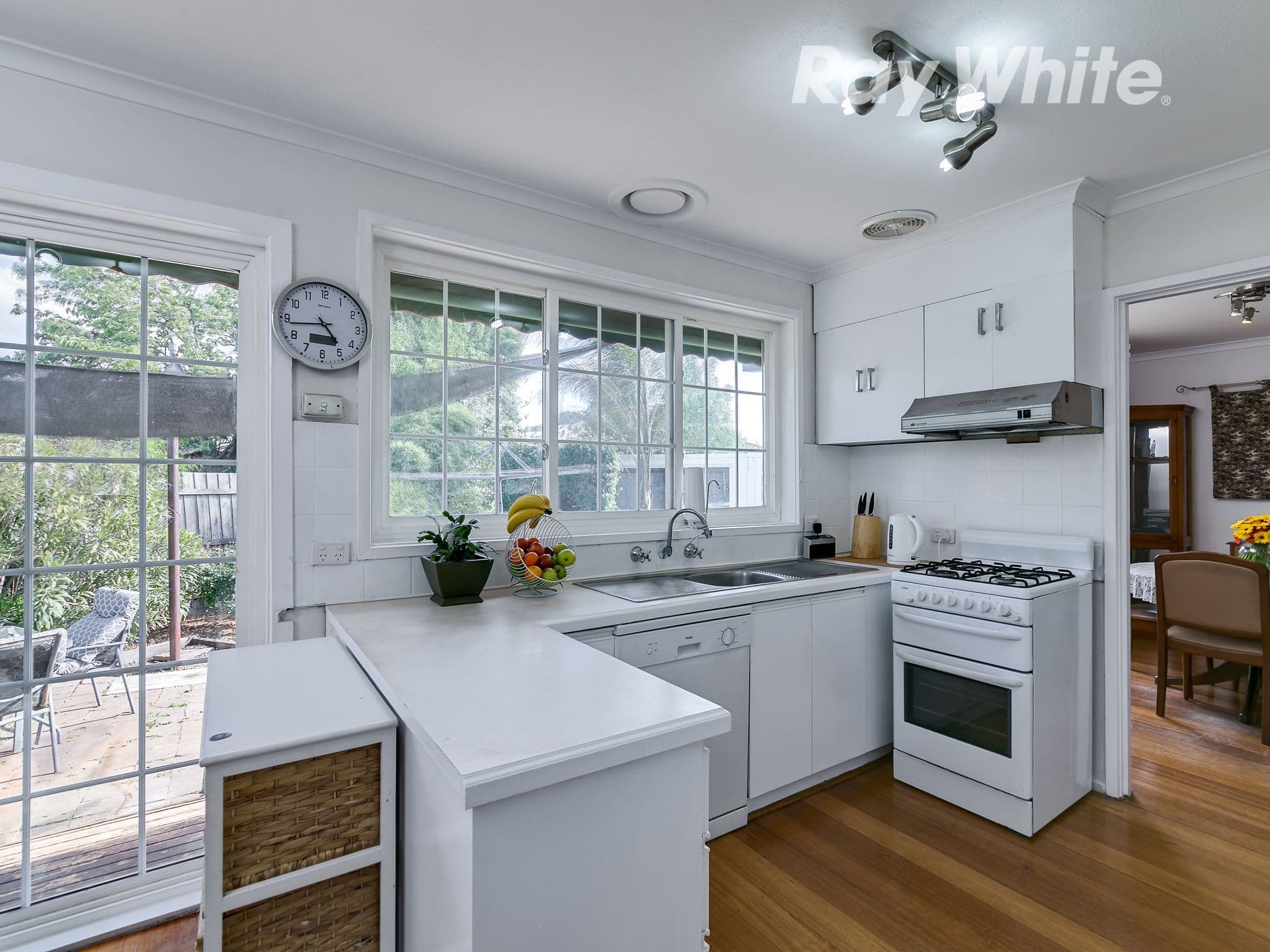 13 Dunbar Court, Lalor VIC 3075, Lalor - Thumbnail 2