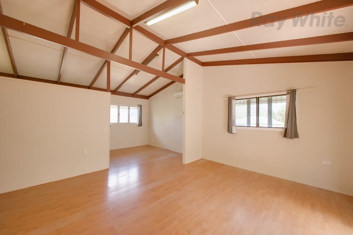 62 Alice Street, Silkstone QLD 4304, Silkstone - Thumbnail 4