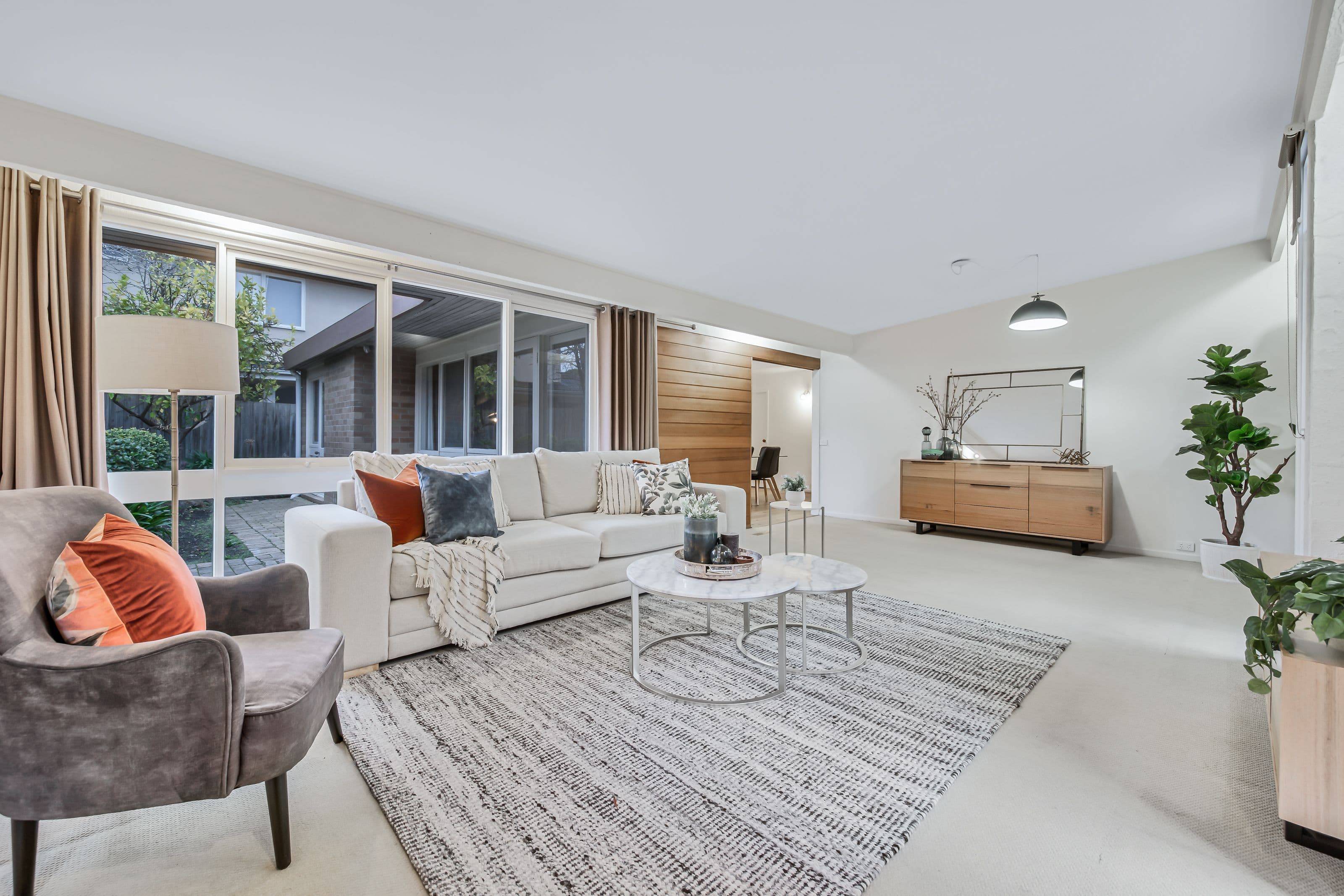 13 Bunker Crescent, Glen Waverley VIC 3150, Glen Waverley - Thumbnail 2