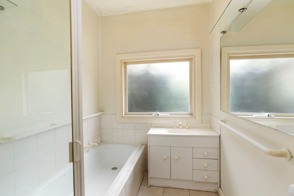 125 Ballarat Road, Bell Park VIC 3215, Bell Park - Thumbnail 4