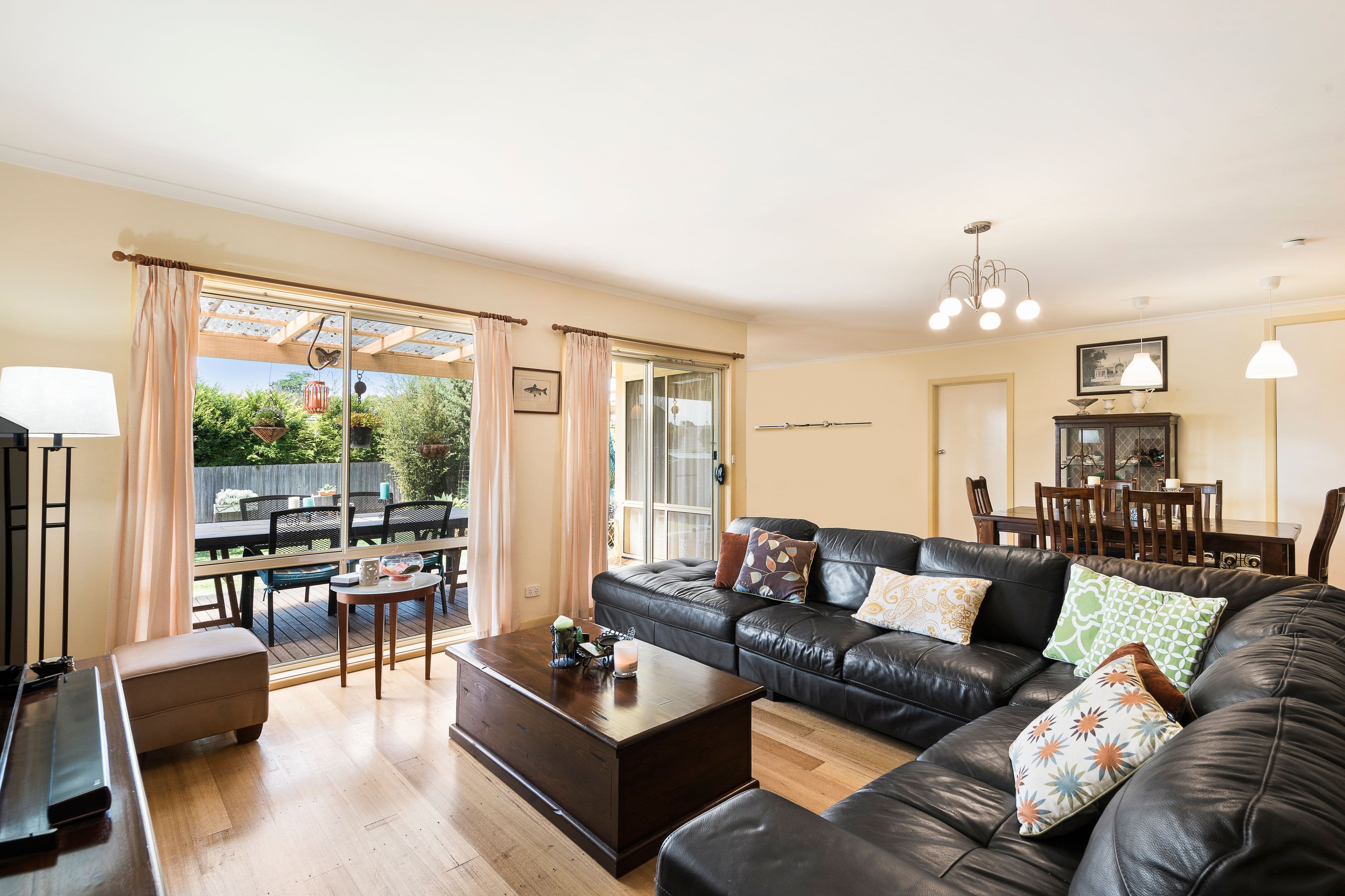 16 Highland Avenue, Oakleigh East VIC 3166, Oakleigh East - Thumbnail 3