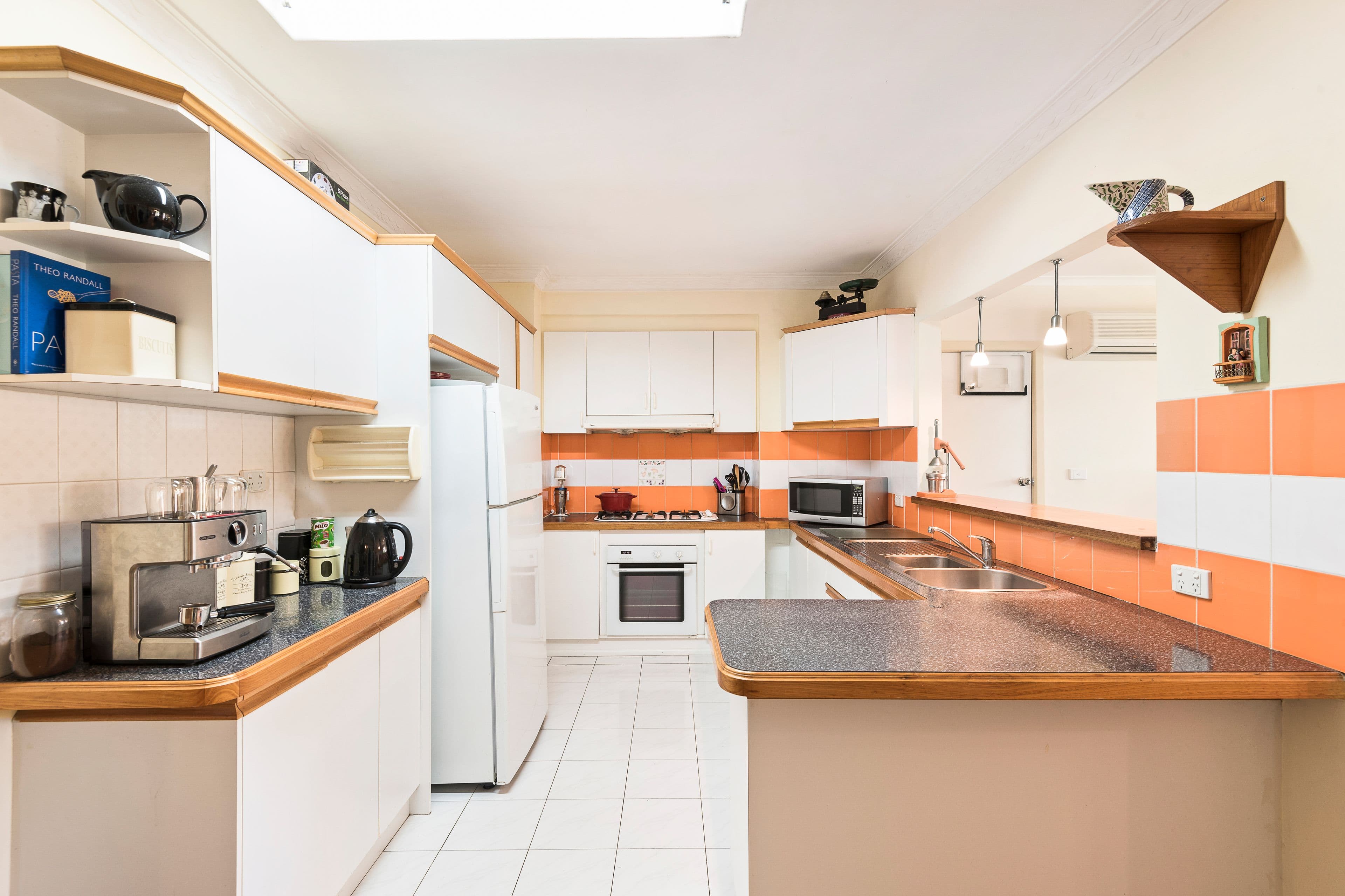 16 Highland Avenue, Oakleigh East VIC 3166, Oakleigh East - Thumbnail 4