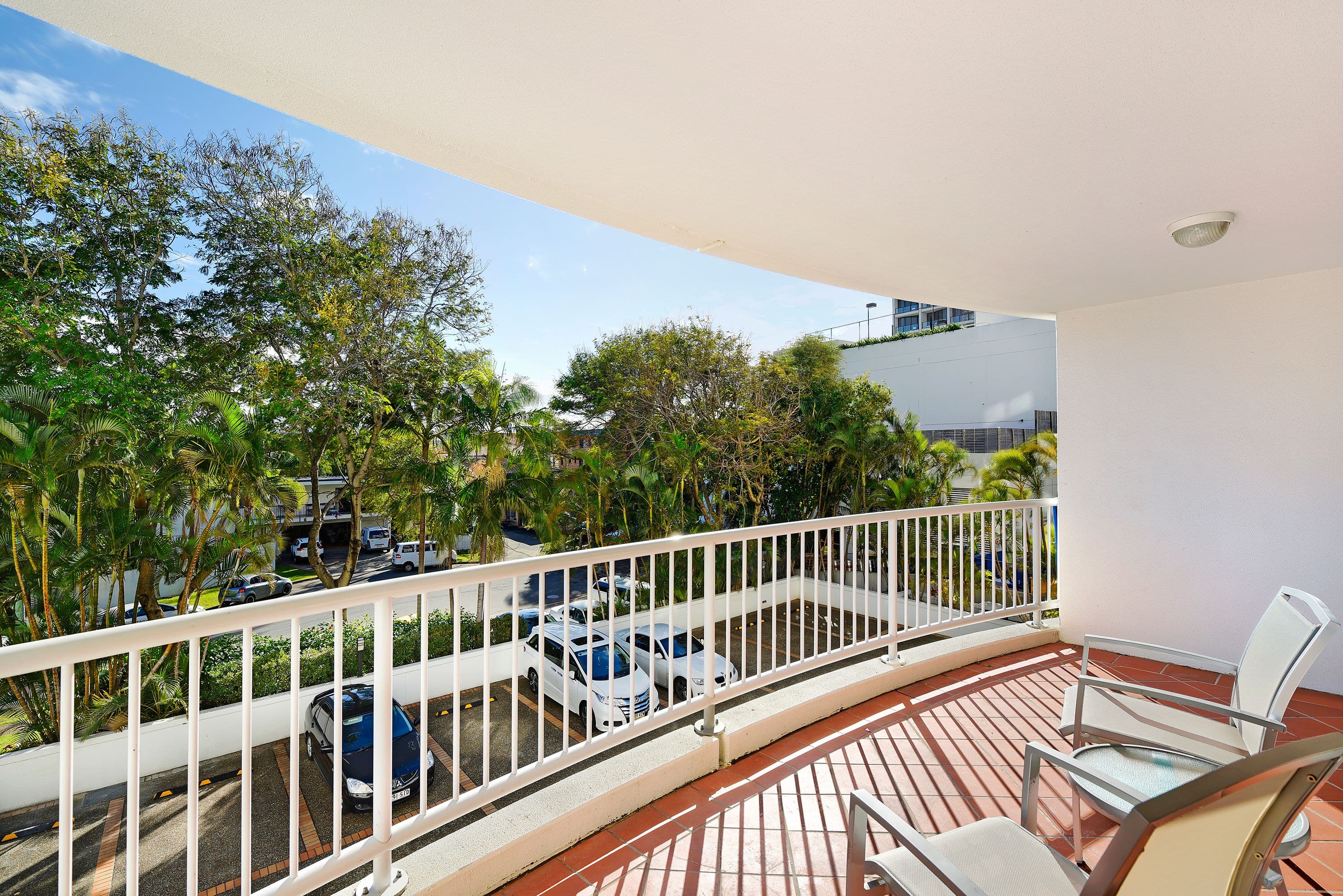 132 Ferny Avenue, Surfers Paradise QLD 4217, Surfers Paradise - Thumbnail 2