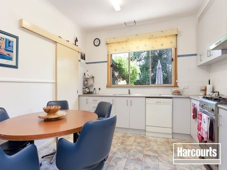 13 Oswald Street, Dandenong, Dandenong - Thumbnail 5