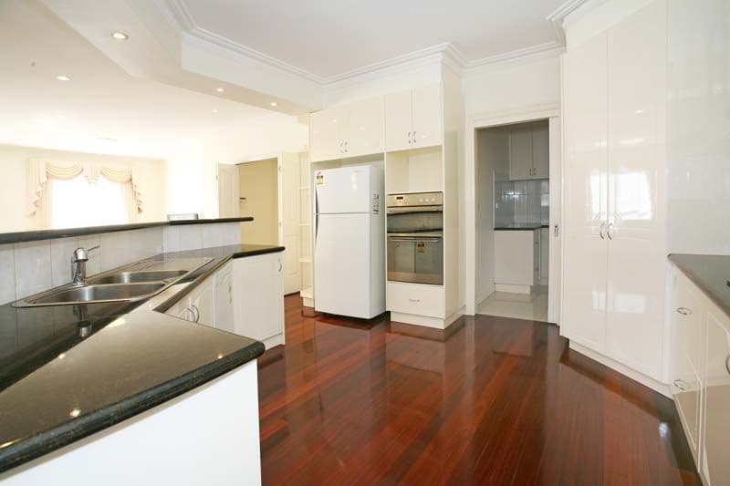 45  Medina Road, GLEN WAVERLEY VIC 3150, Glen Waverley - Thumbnail 3