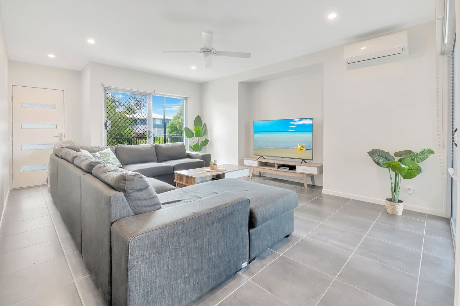 24 Crinum Circuit, Coomera QLD 4209, Coomera - Thumbnail 4