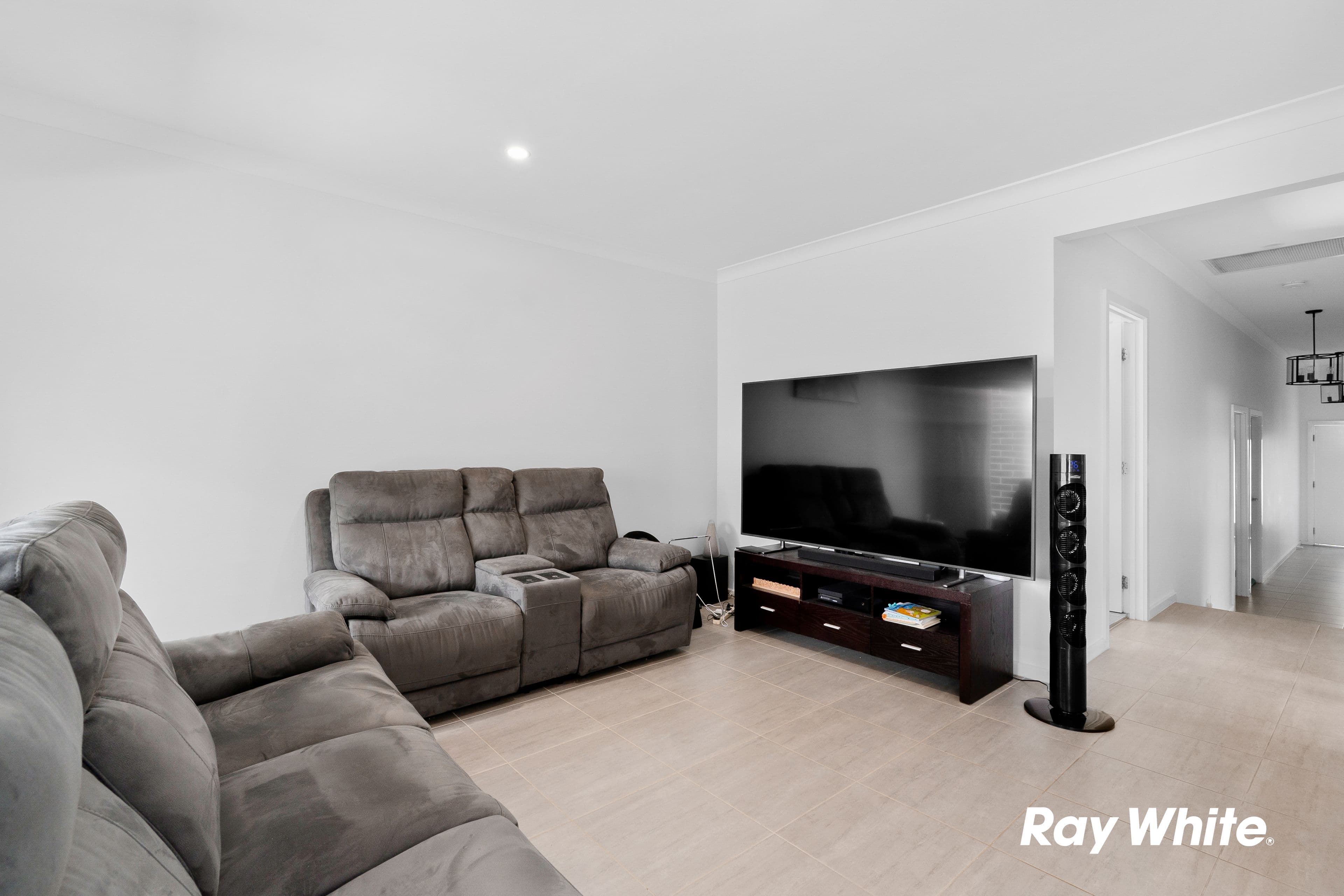 8 Quetta Street, Riverstone NSW 2765, Riverstone - Thumbnail 2
