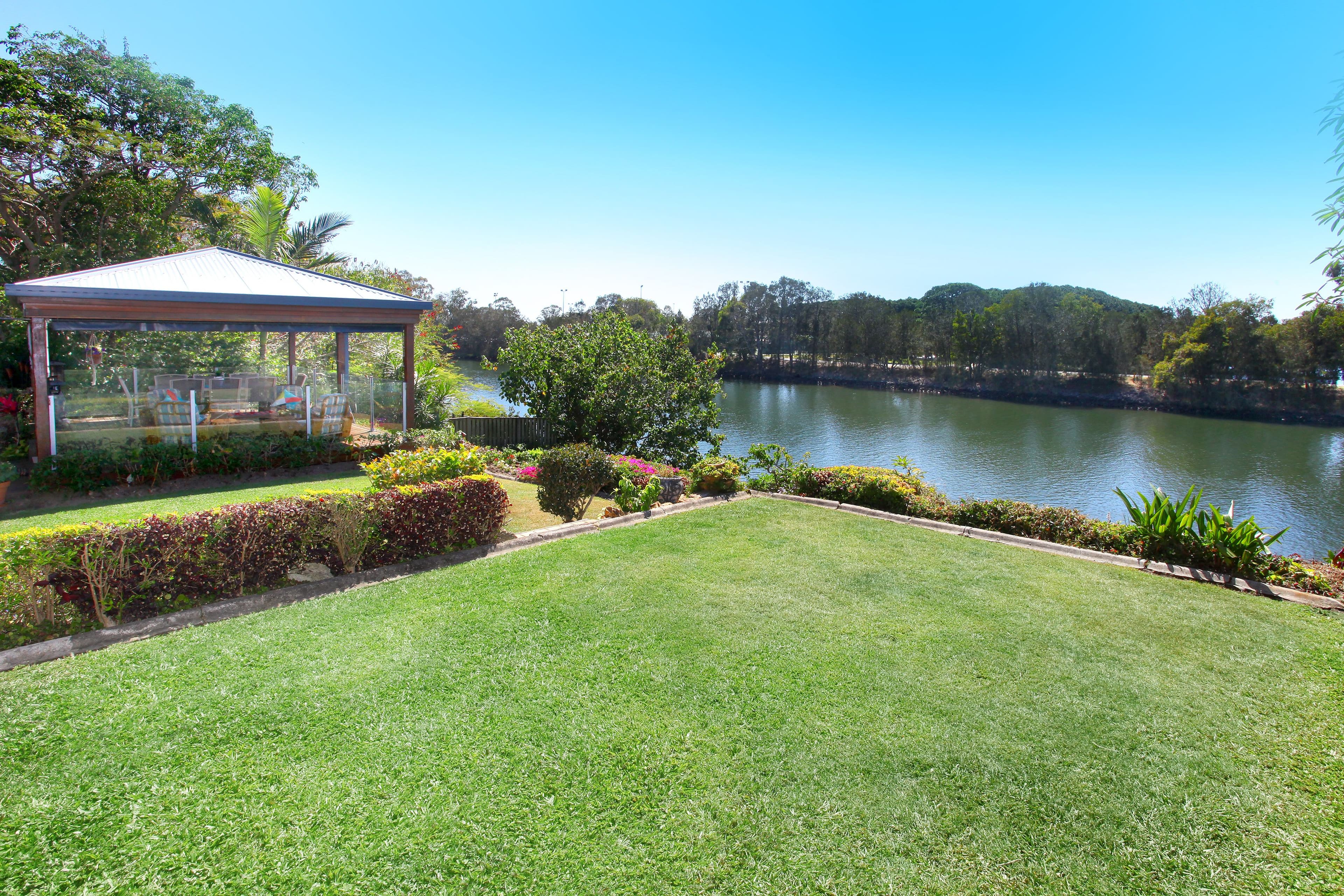 10 Lancelin Drive, Mermaid Waters QLD 4218, Mermaid Waters - Thumbnail 4