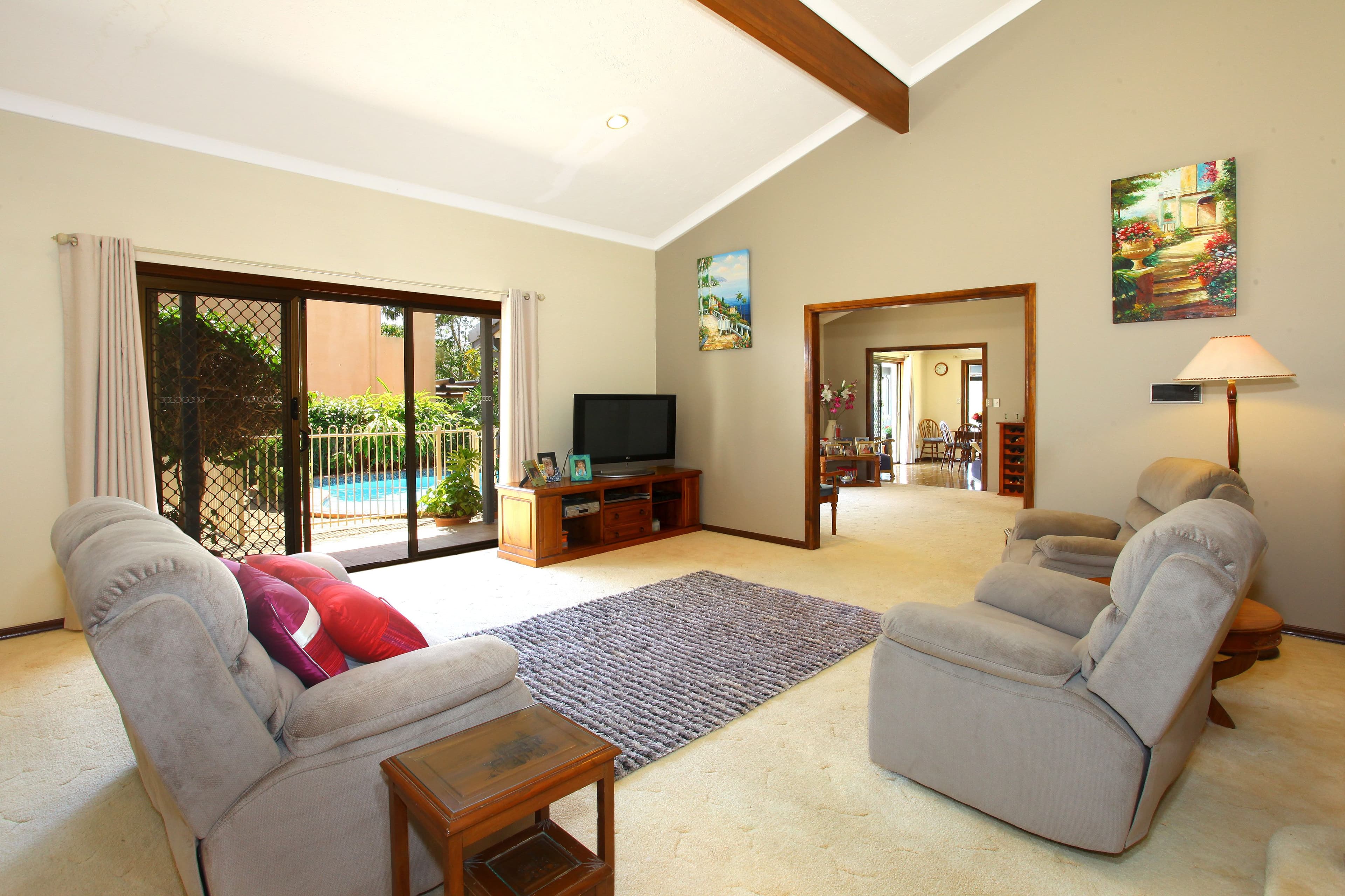 10 Lancelin Drive, Mermaid Waters QLD 4218, Mermaid Waters - Thumbnail 5