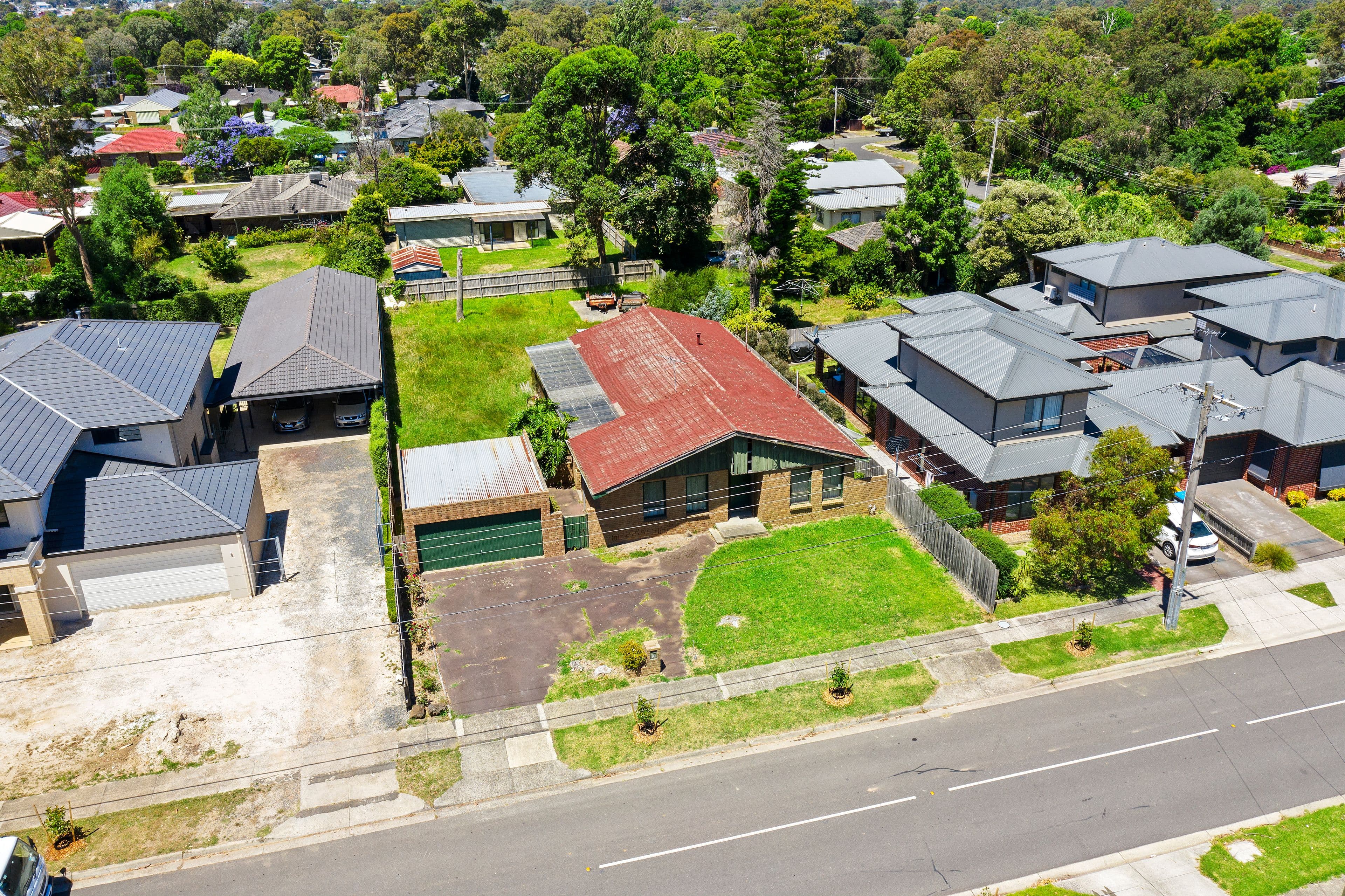10 Cherrytree Rise, Knoxfield VIC 3180, Knoxfield - Thumbnail 2