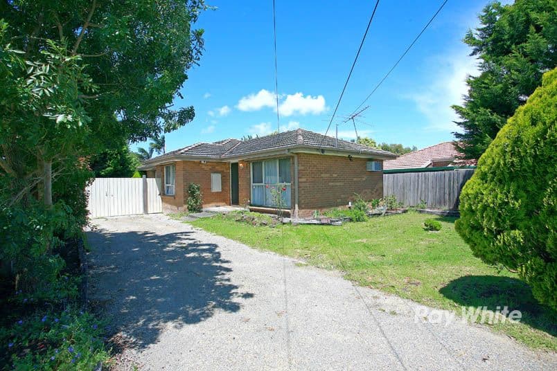 18 Fenfield Street, CRANBOURNE VIC 3977, Cranbourne - Image 1