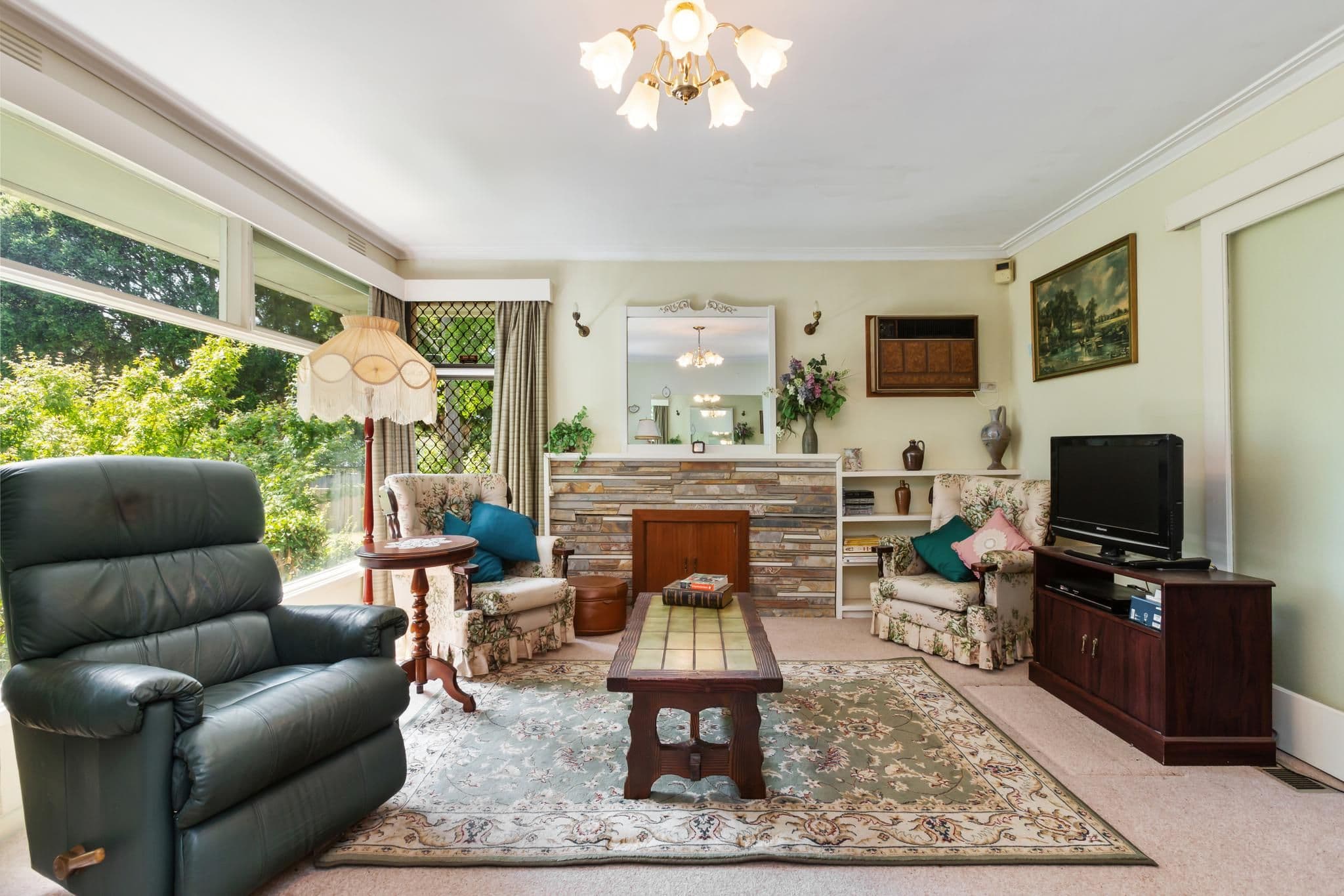 13 Jeffrey Drive, Ringwood VIC 3134, Ringwood - Thumbnail 3