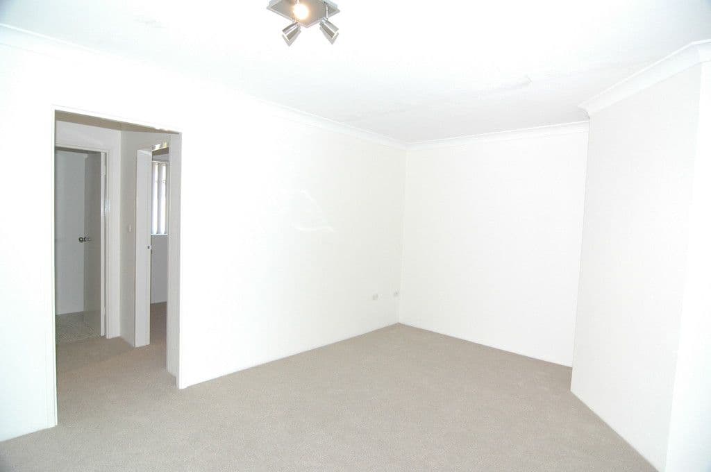 74 Hunter Street, HORNSBY NSW 2077, Hornsby - Thumbnail 3