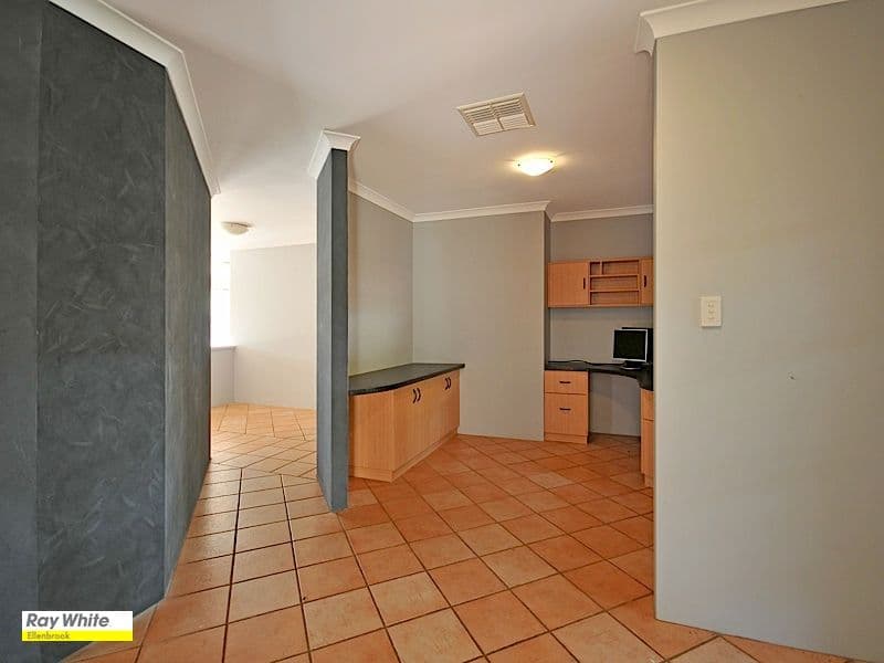 35 Rossini Circle, ELLENBROOK WA 6069, Ellenbrook - Thumbnail 3