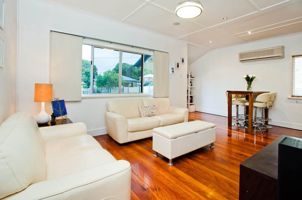 22 Cradock Street, HOLLAND PARK QLD 4121, Holland Park - Thumbnail 2