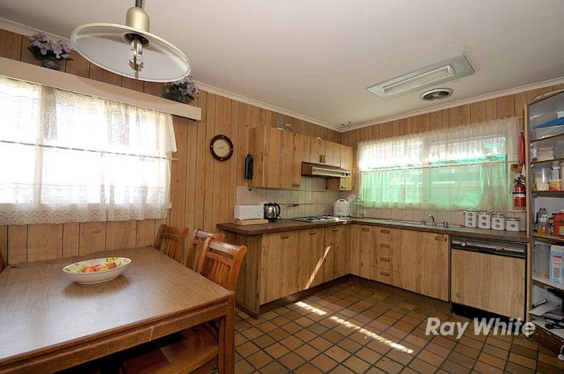 32 Jellicoe Street, NOBLE PARK VIC 3174, Noble Park - Thumbnail 2