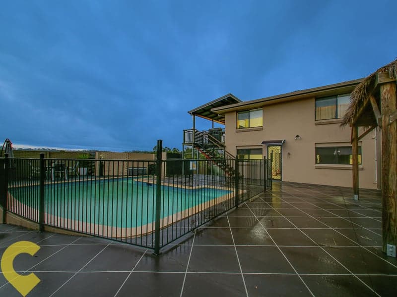 1134 South Pine Road, Arana Hills - Thumbnail 2