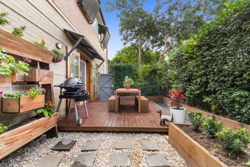 11 Cardross Street, Yeronga QLD 4104, Yeronga - Thumbnail 5