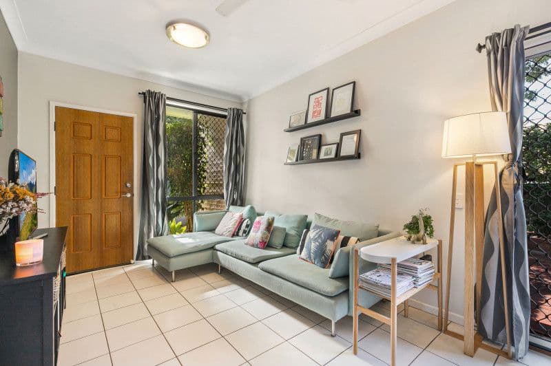 11 Cardross Street, Yeronga QLD 4104, Yeronga - Thumbnail 7