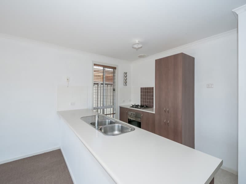6 Purdilla Place, Andrews Farm - Thumbnail 2