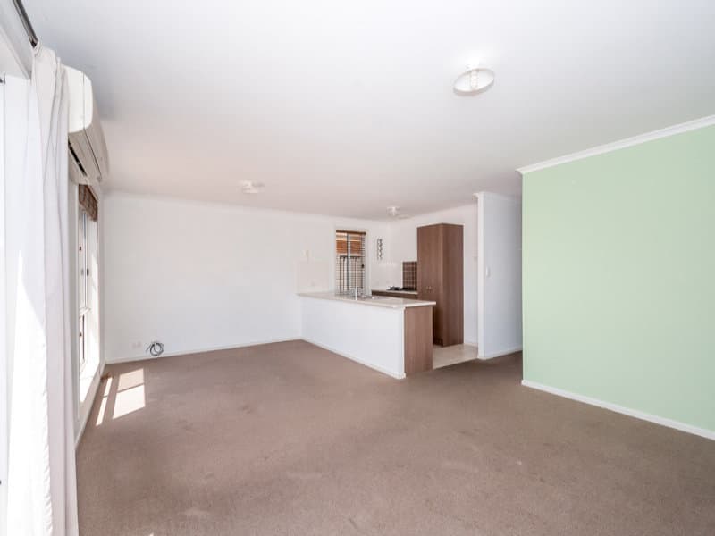 6 Purdilla Place, Andrews Farm - Thumbnail 6