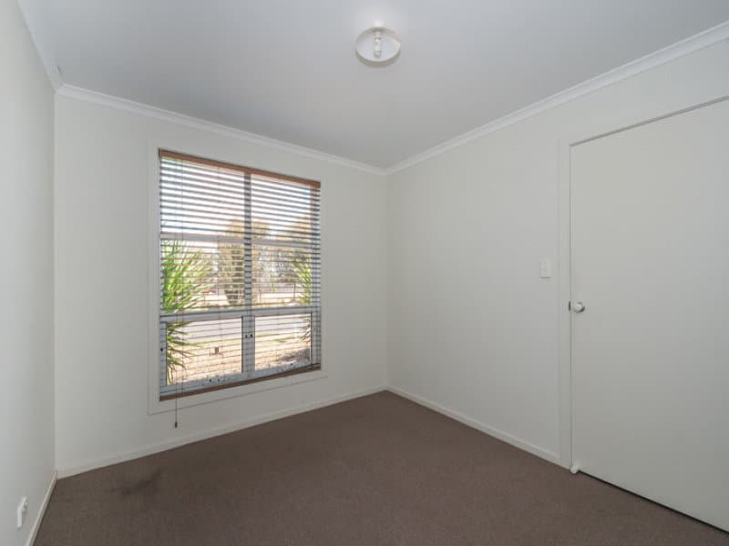 6 Purdilla Place, Andrews Farm - Thumbnail 7