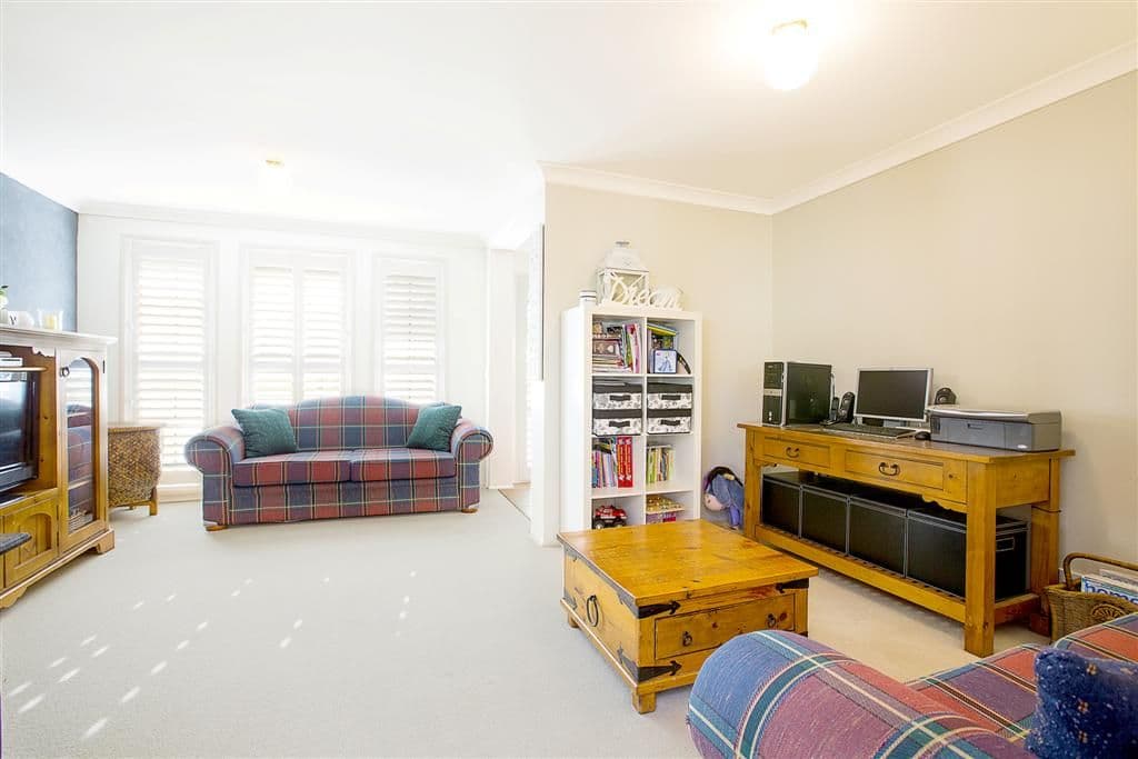 24 Waringa Crescent, GLENMORE PARK NSW 2745, Glenmore Park - Thumbnail 3