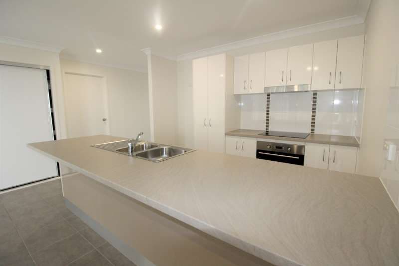 13 Speargrass Parade, Mount Low QLD 4818, Mount Low - Thumbnail 6