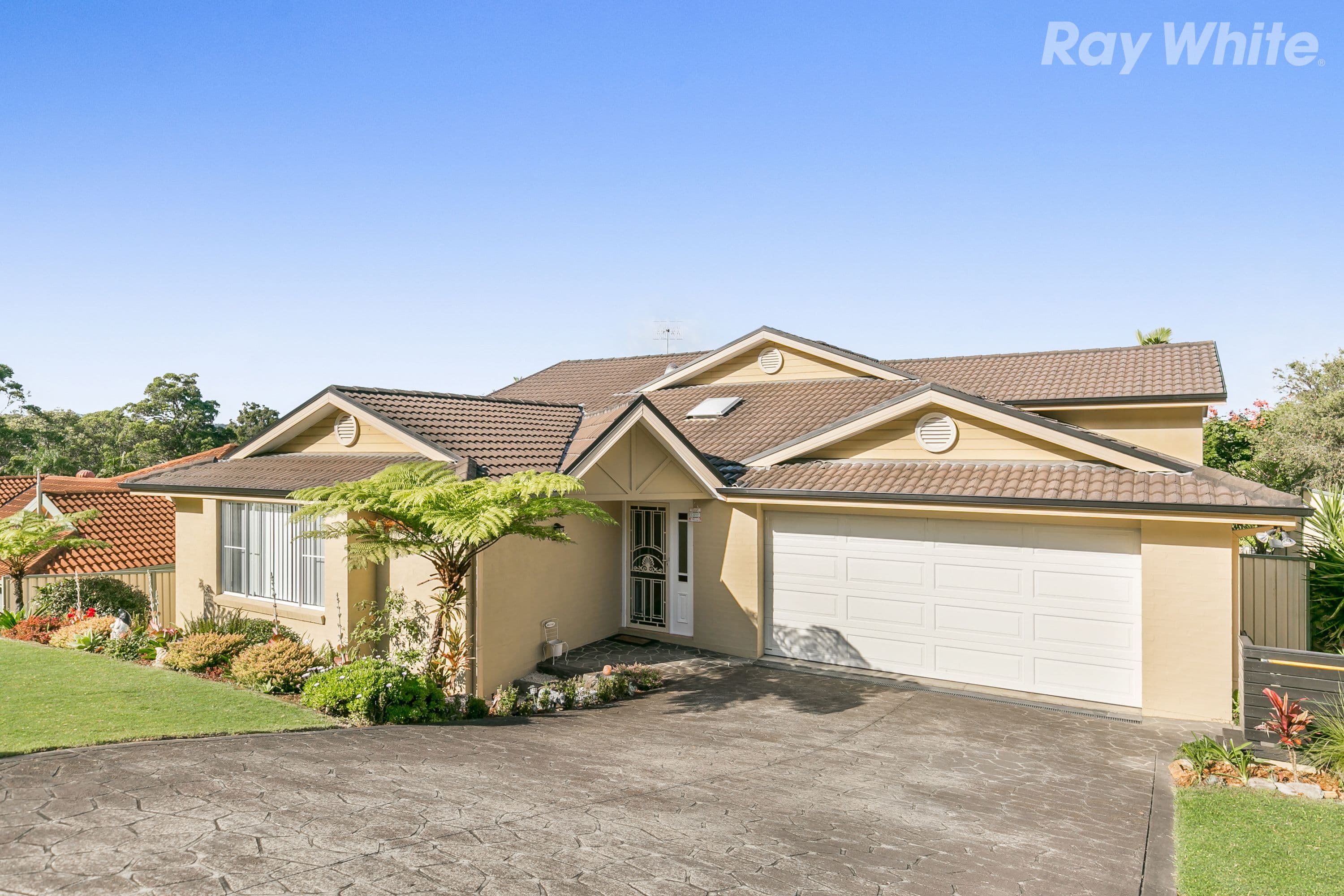 5 Kingfisher Close, Kincumber - Image 1