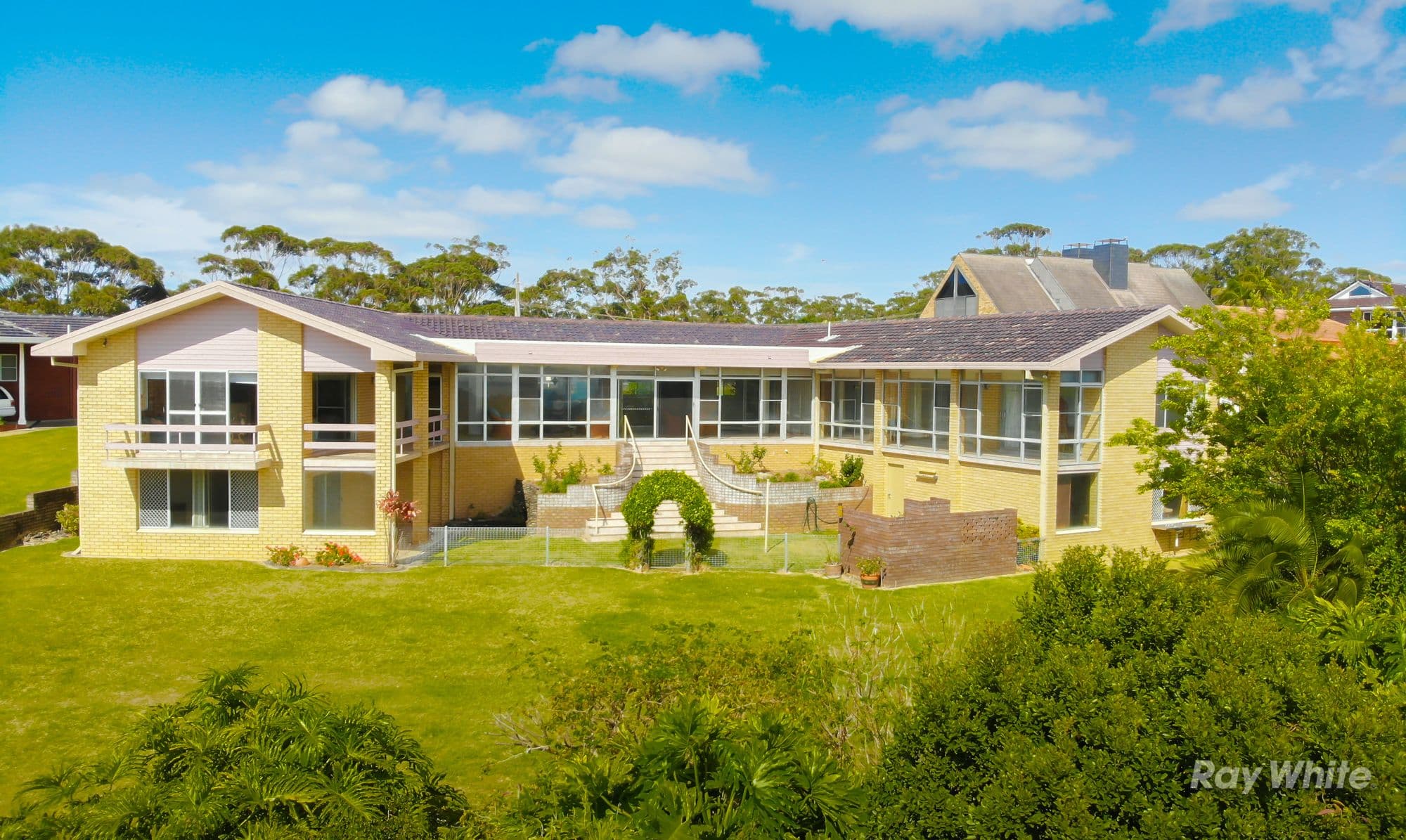 11 Island View Close, Coffs Harbour NSW 2450, Coffs Harbour - Thumbnail 2