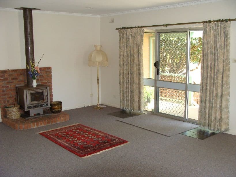 40 Laidlaw Street, HAMILTON VIC 3300, Hamilton - Thumbnail 3
